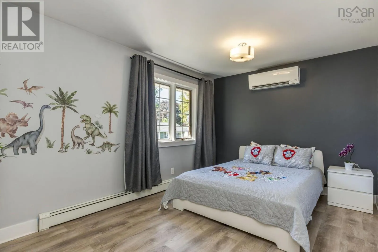 2 Ryland Avenue