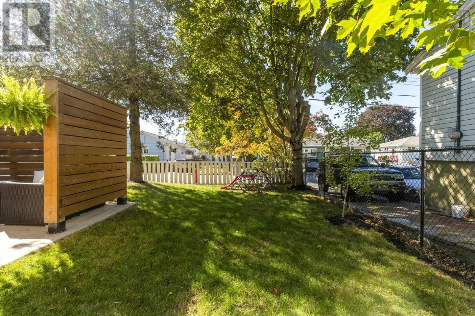 2 Ryland Avenue