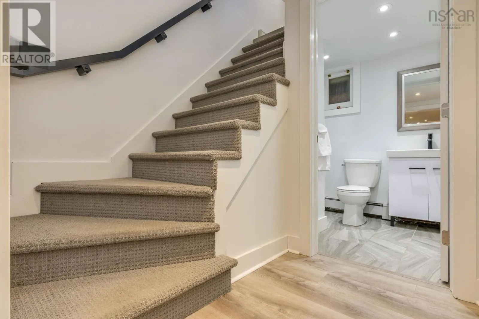 2 Ryland Avenue