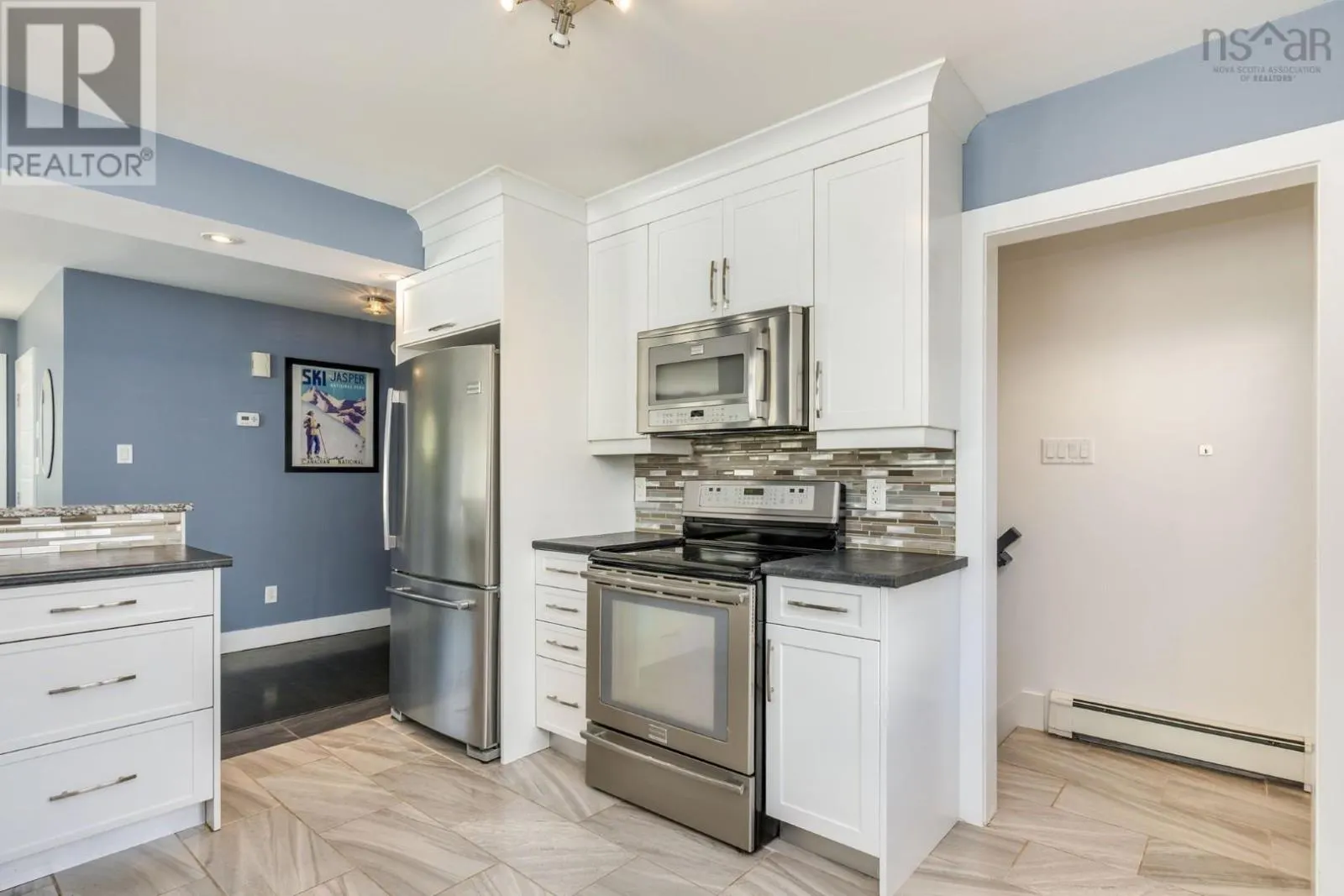 2 Ryland Avenue