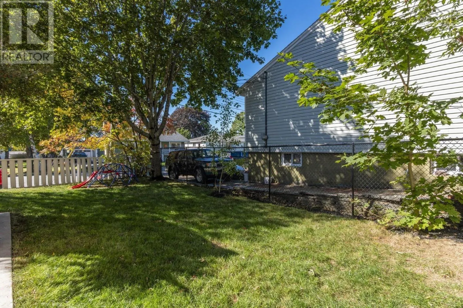 2 Ryland Avenue