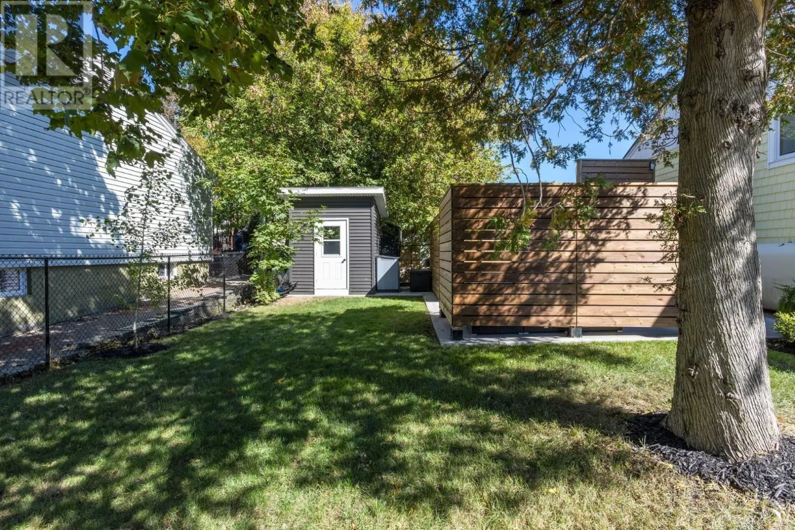 2 Ryland Avenue
