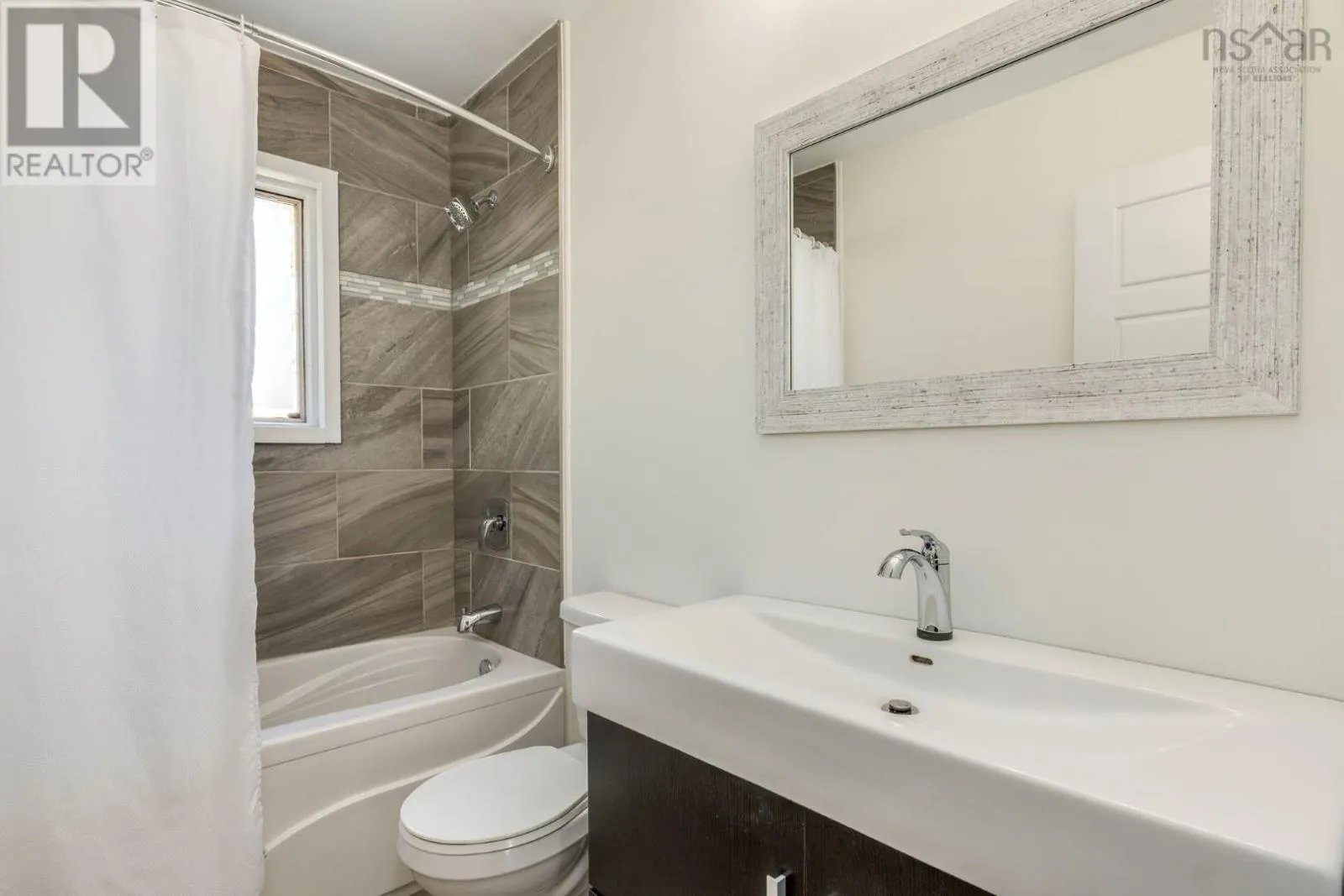 2 Ryland Avenue