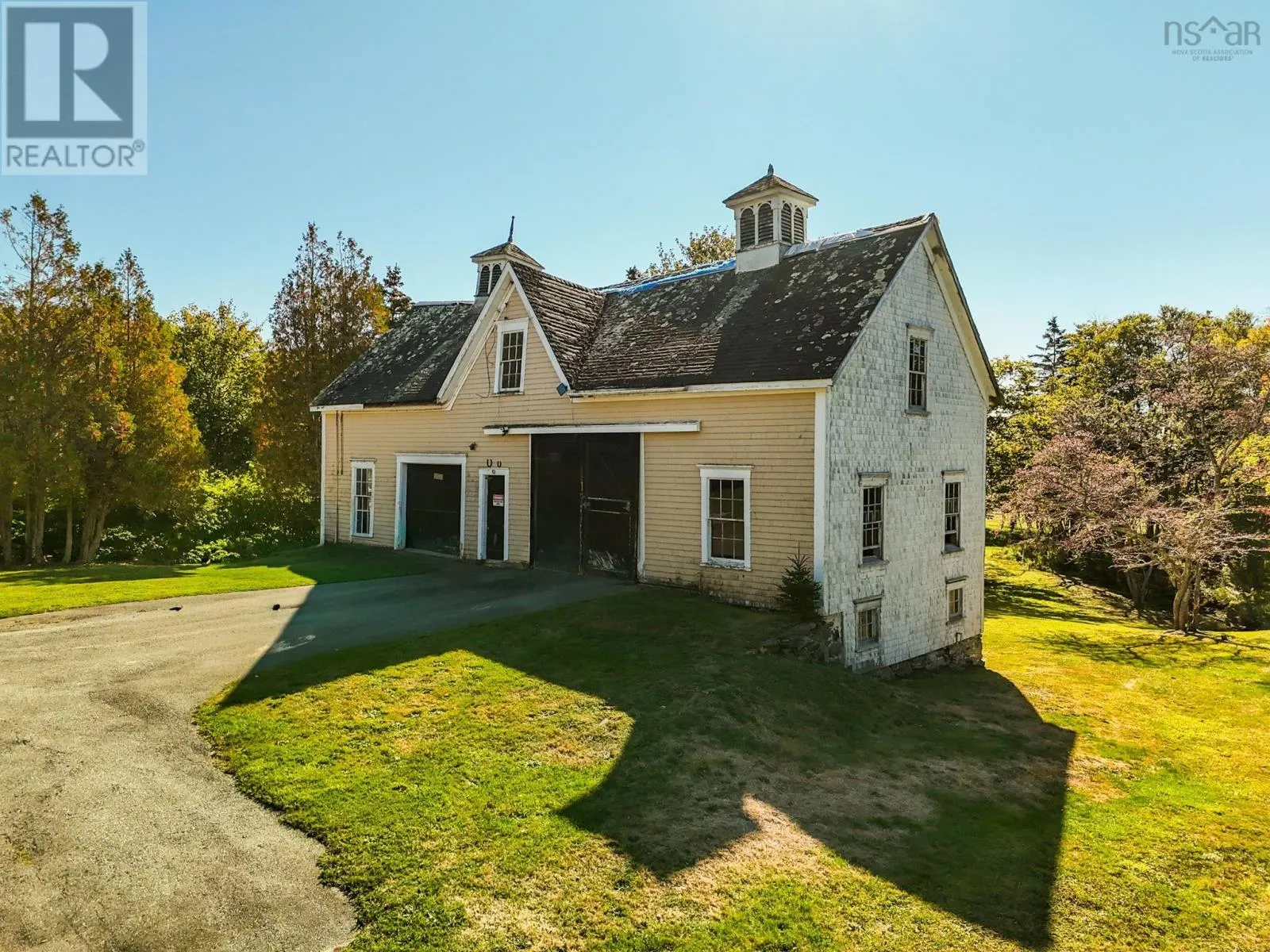 47 Lakeside Road