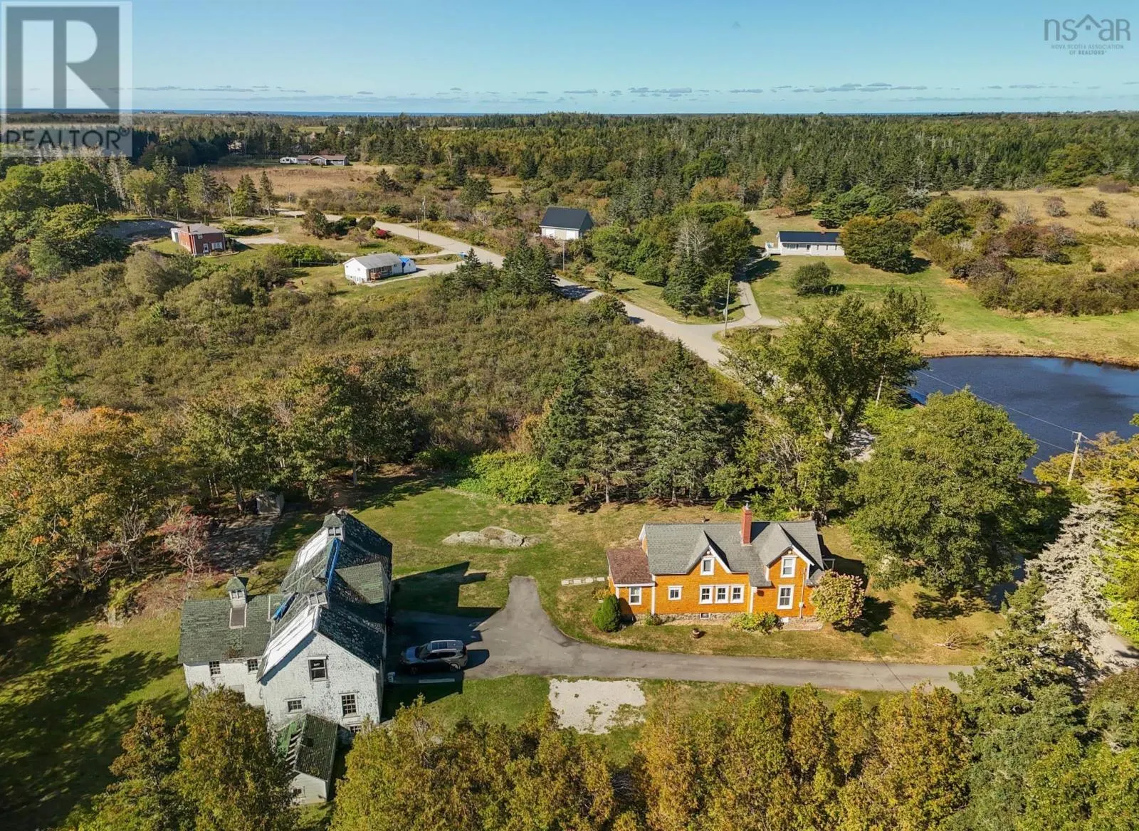 47 Lakeside Road