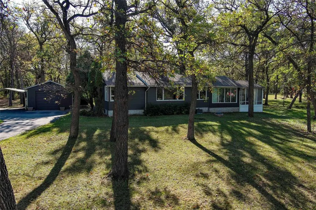 3293 Henderson Highway
