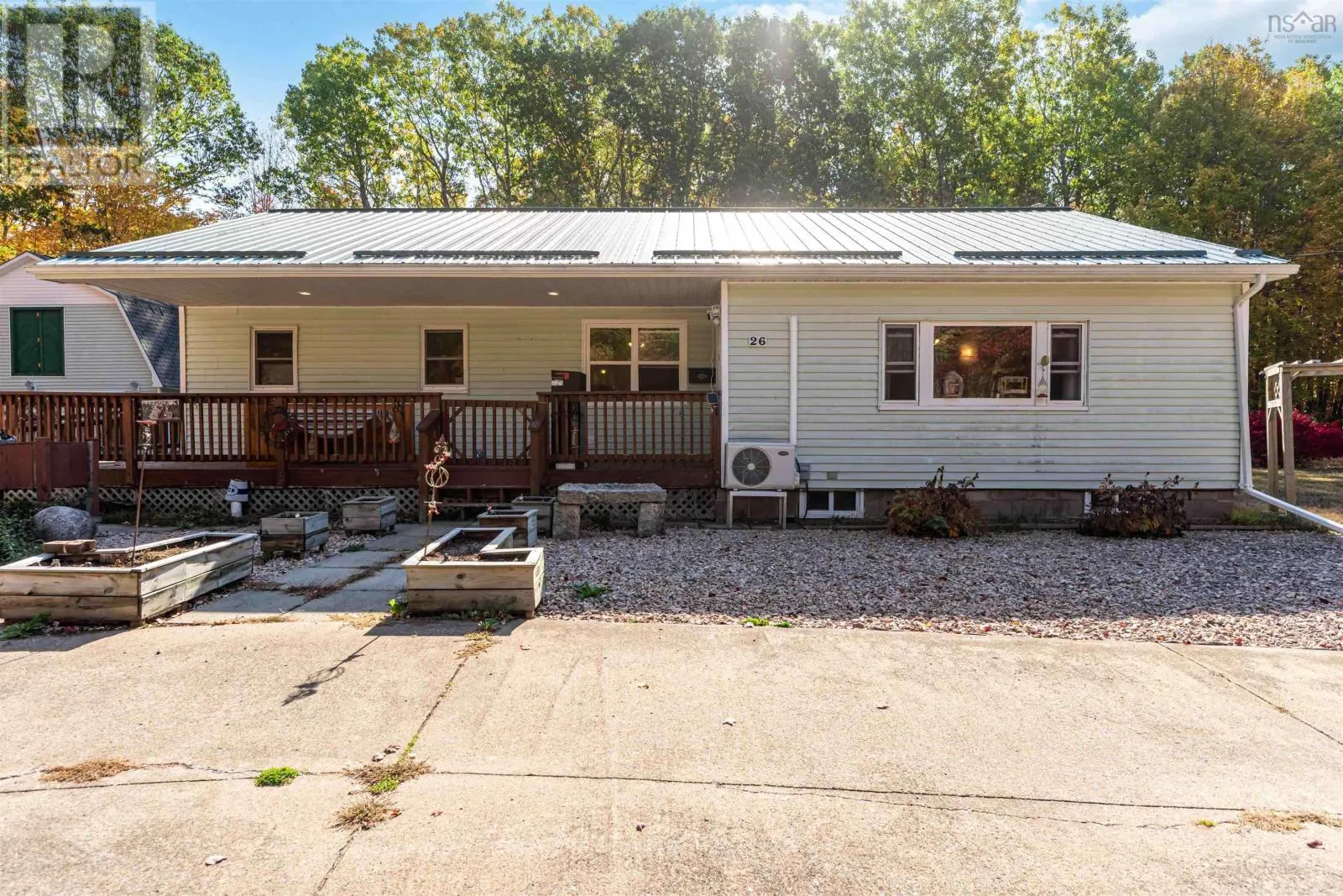 26 Pleasant Street
