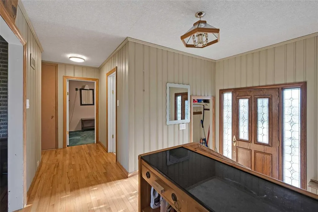 3293 Henderson Highway