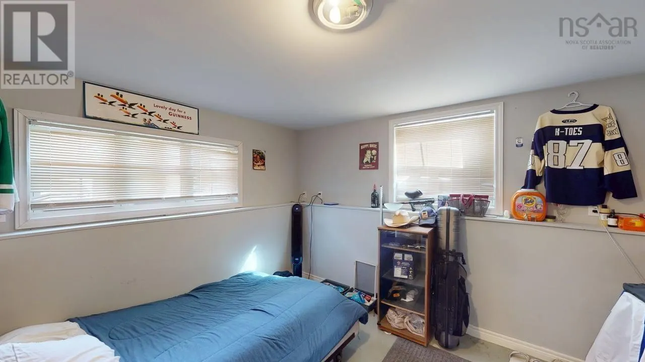 14 Mariner Drive