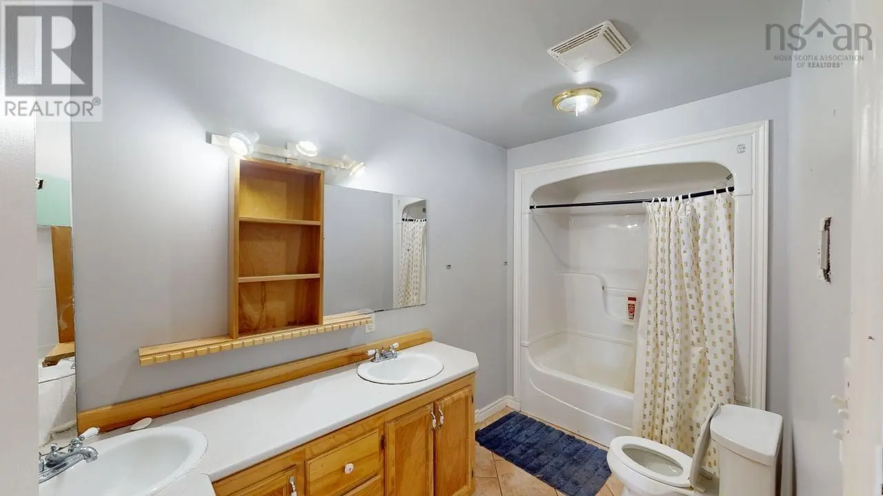 14 Mariner Drive