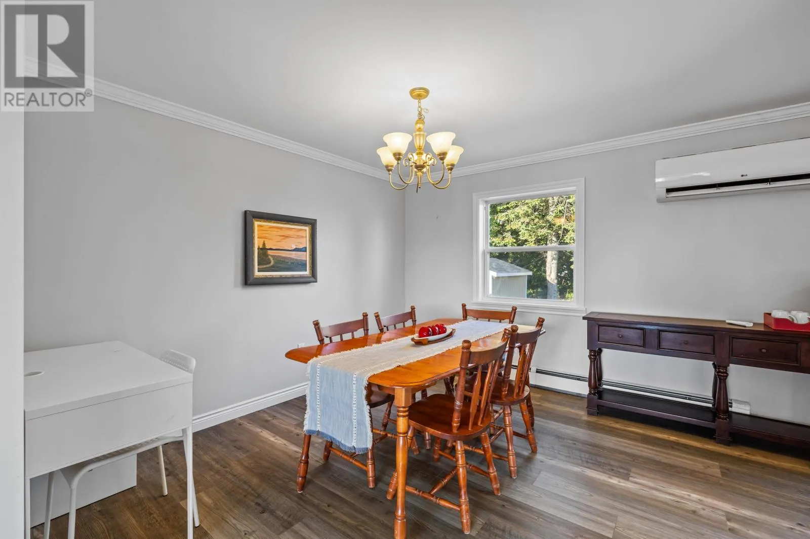 38 Taylor Crescent