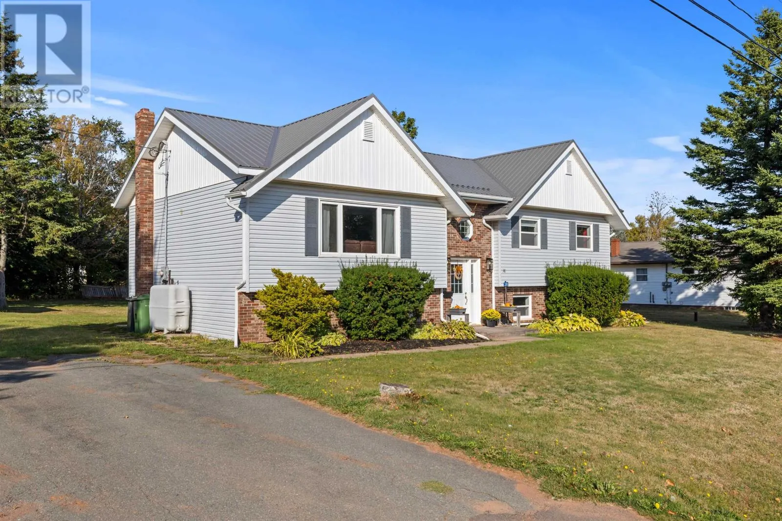 38 Taylor Crescent