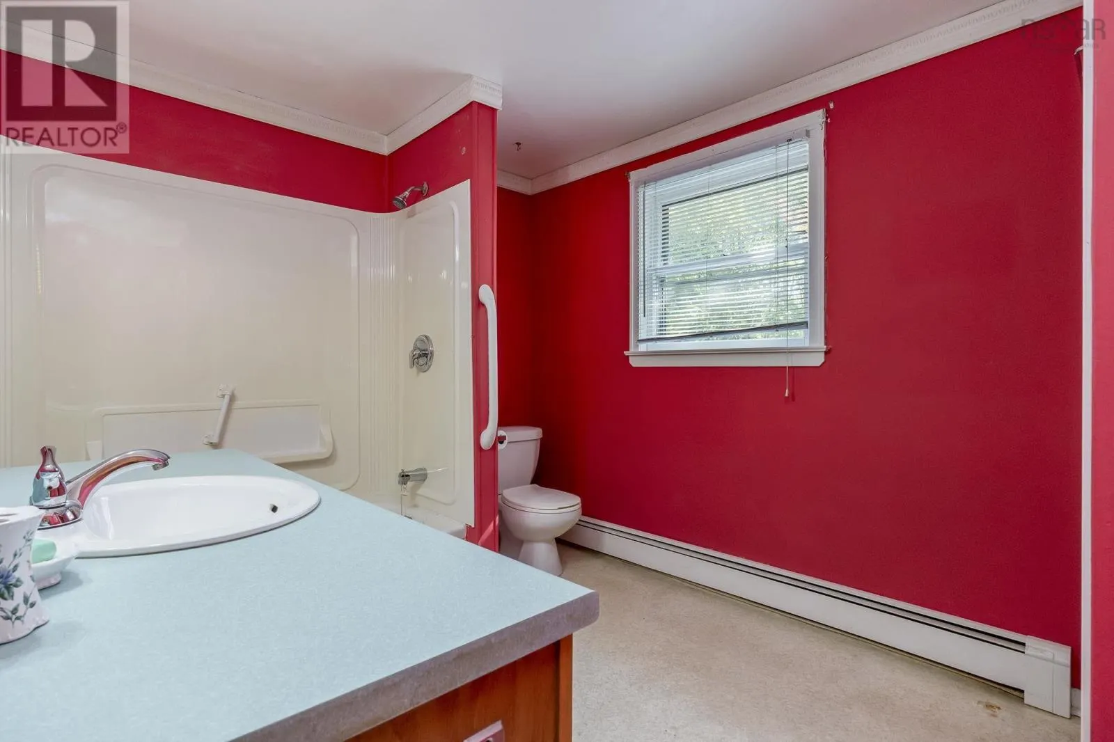 8 Redden Avenue