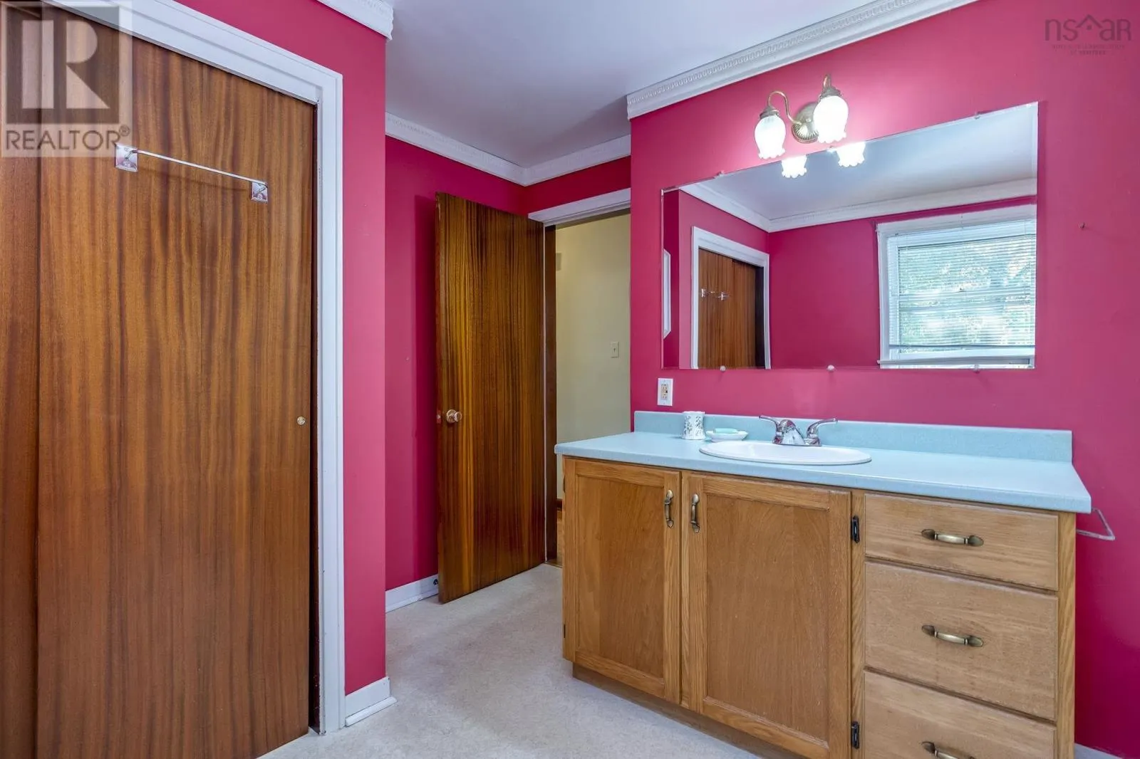 8 Redden Avenue