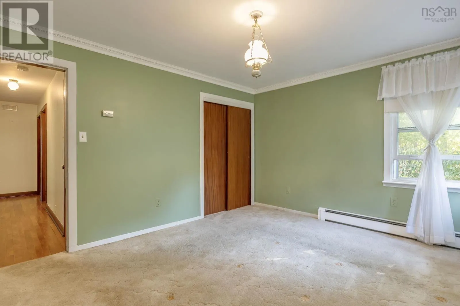 8 Redden Avenue