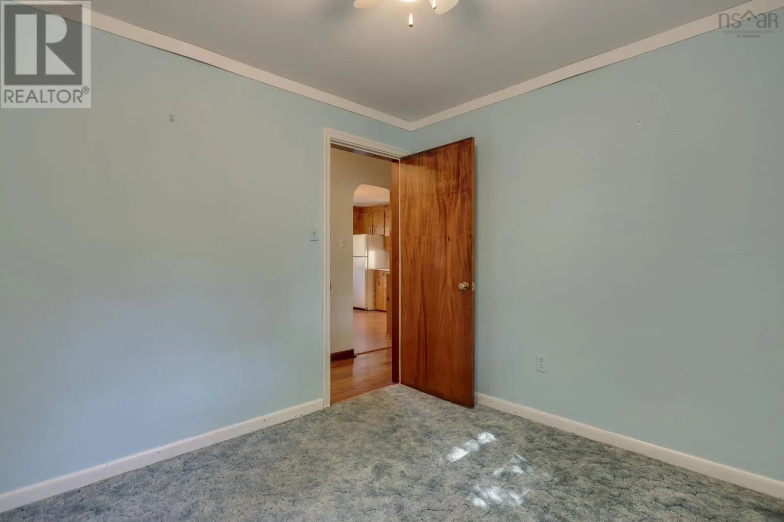 8 Redden Avenue