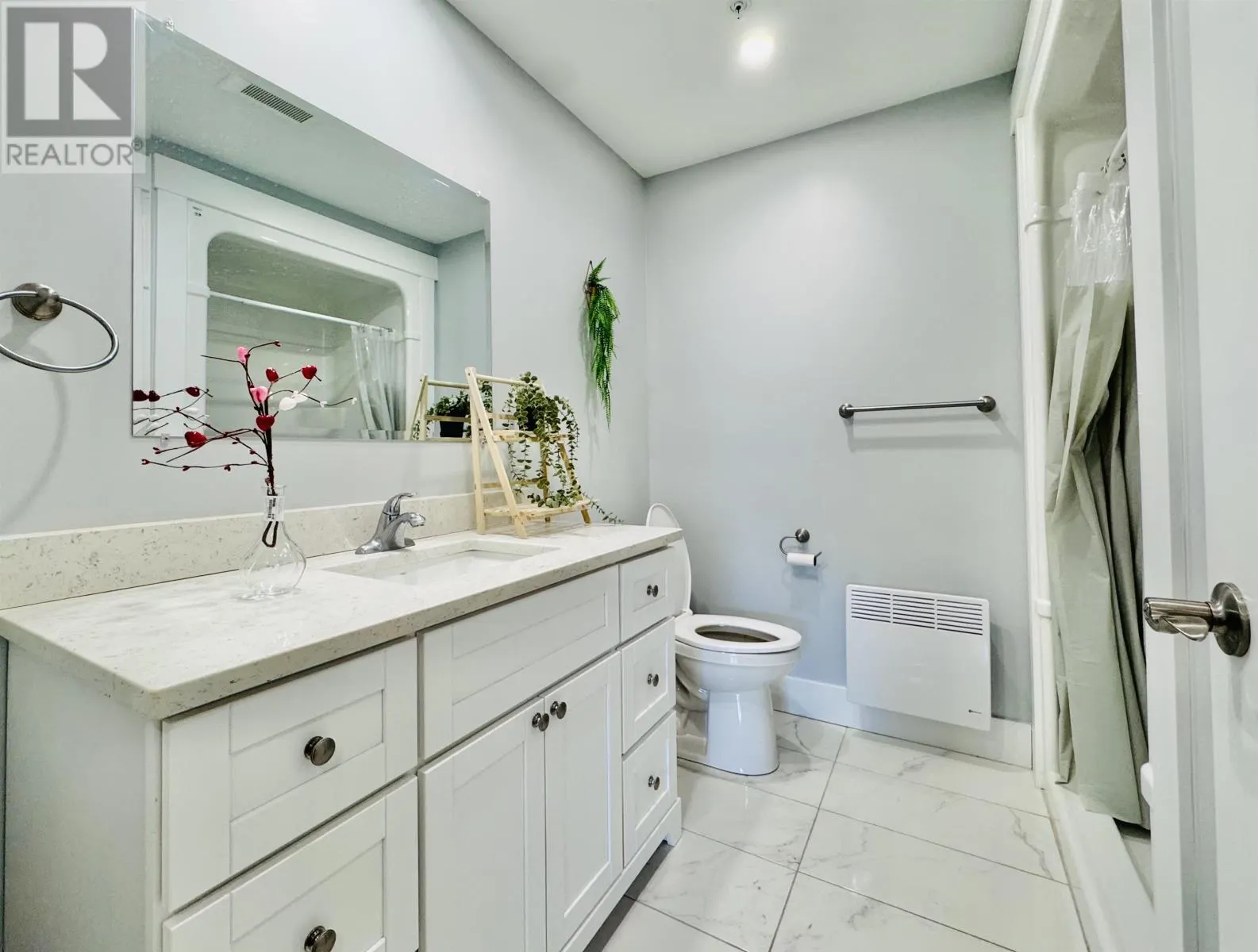 305 24 Gilbert Drive