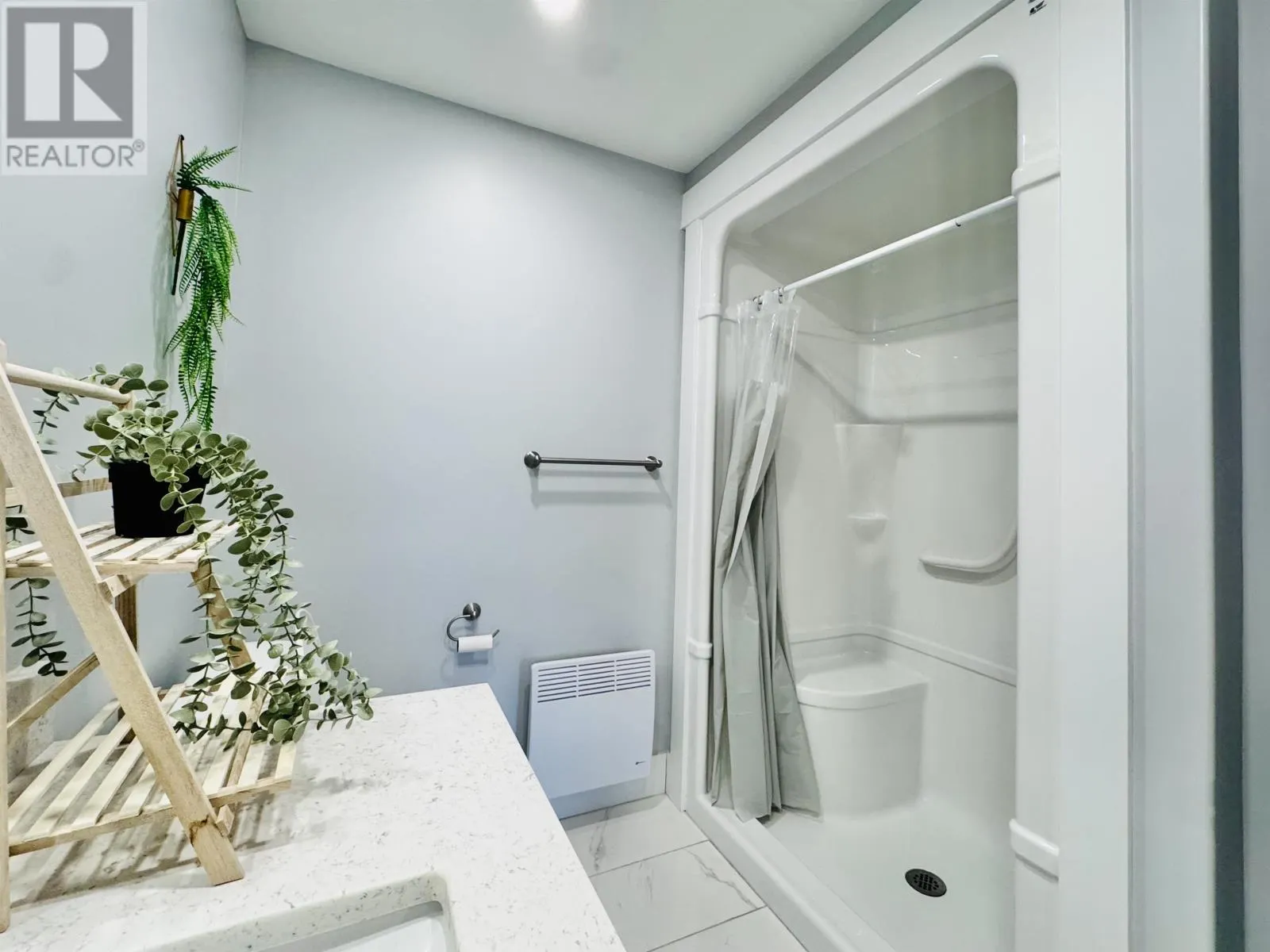 305 24 Gilbert Drive