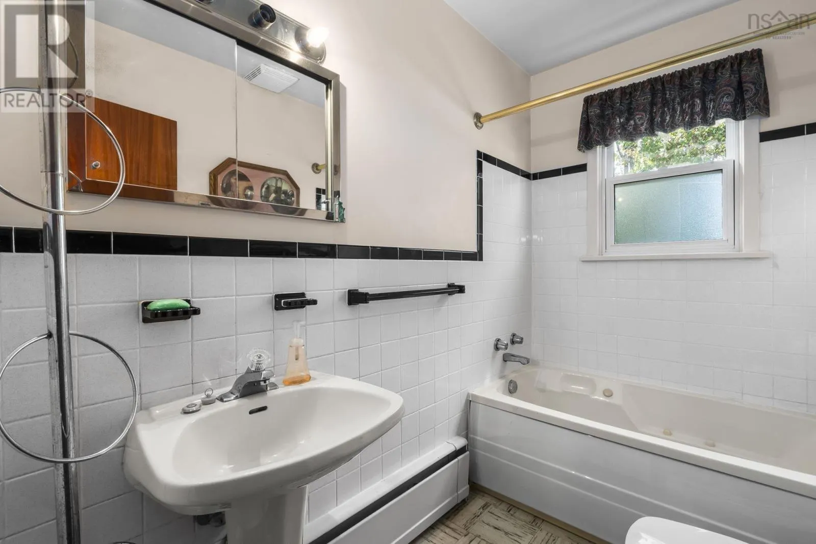 503 Basinview Drive