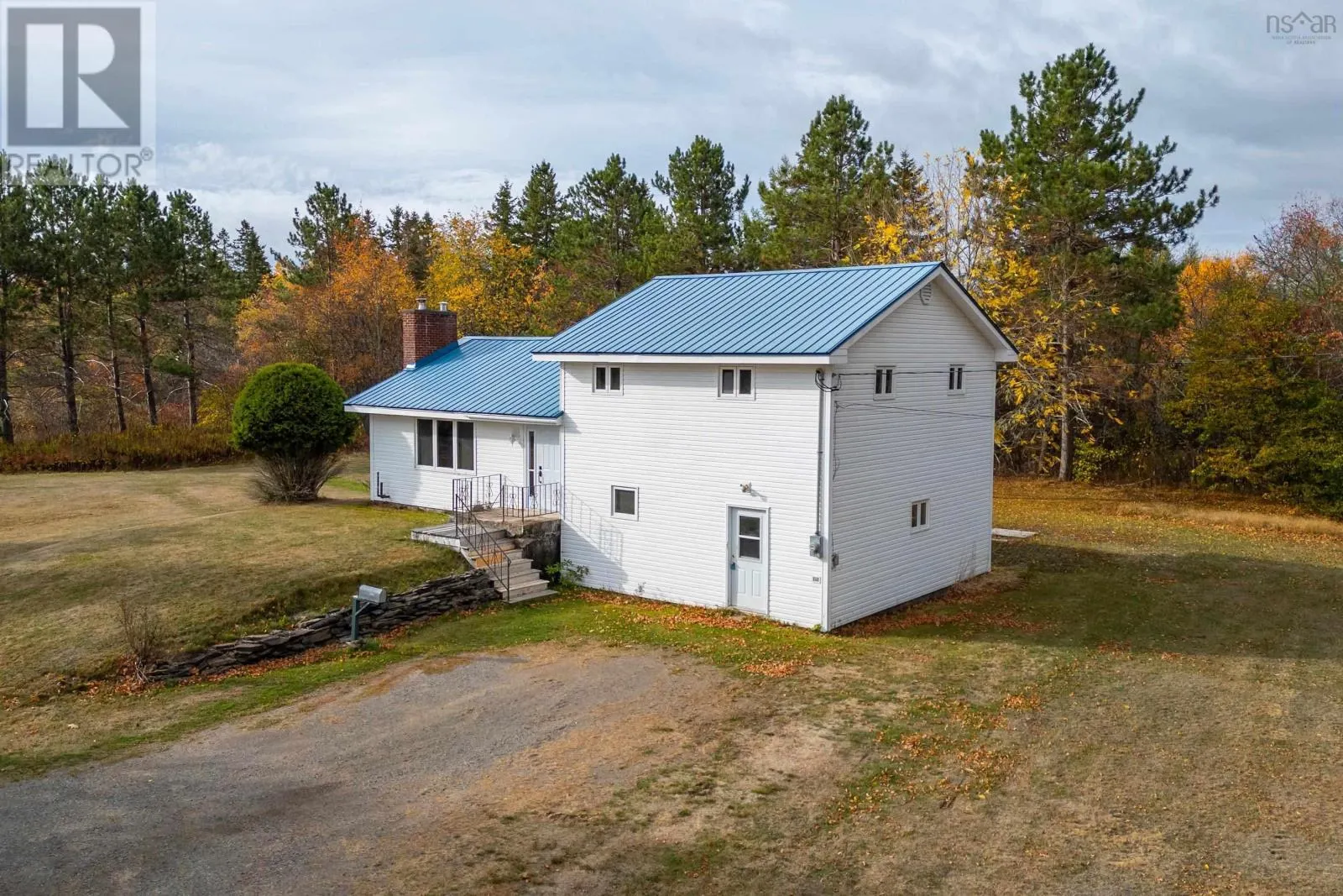 9242 Highway 2