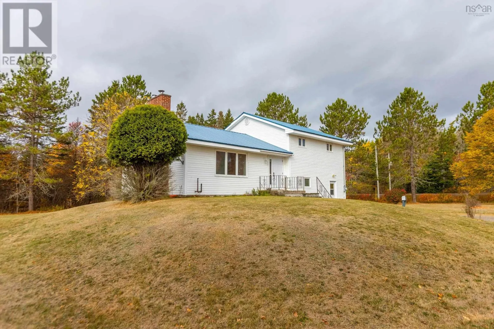 9242 Highway 2