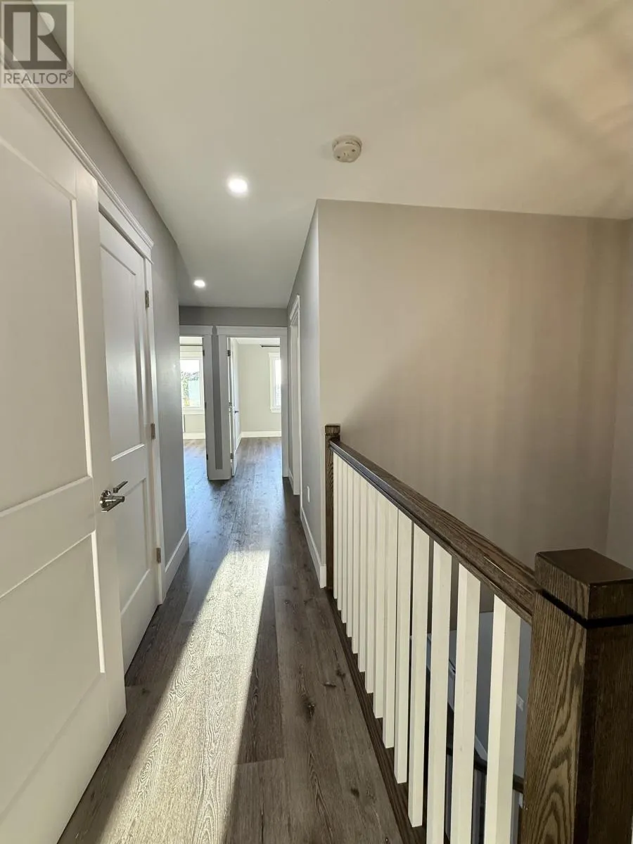 4 12 Harold Court