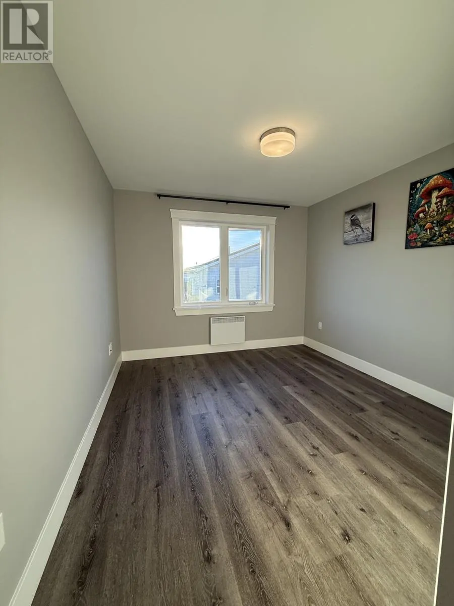 4 12 Harold Court