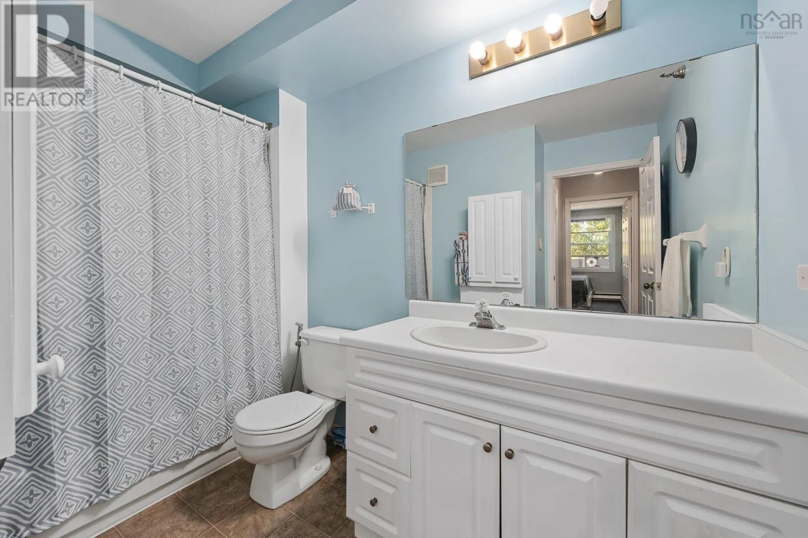 412 93 Kearney Lake Road