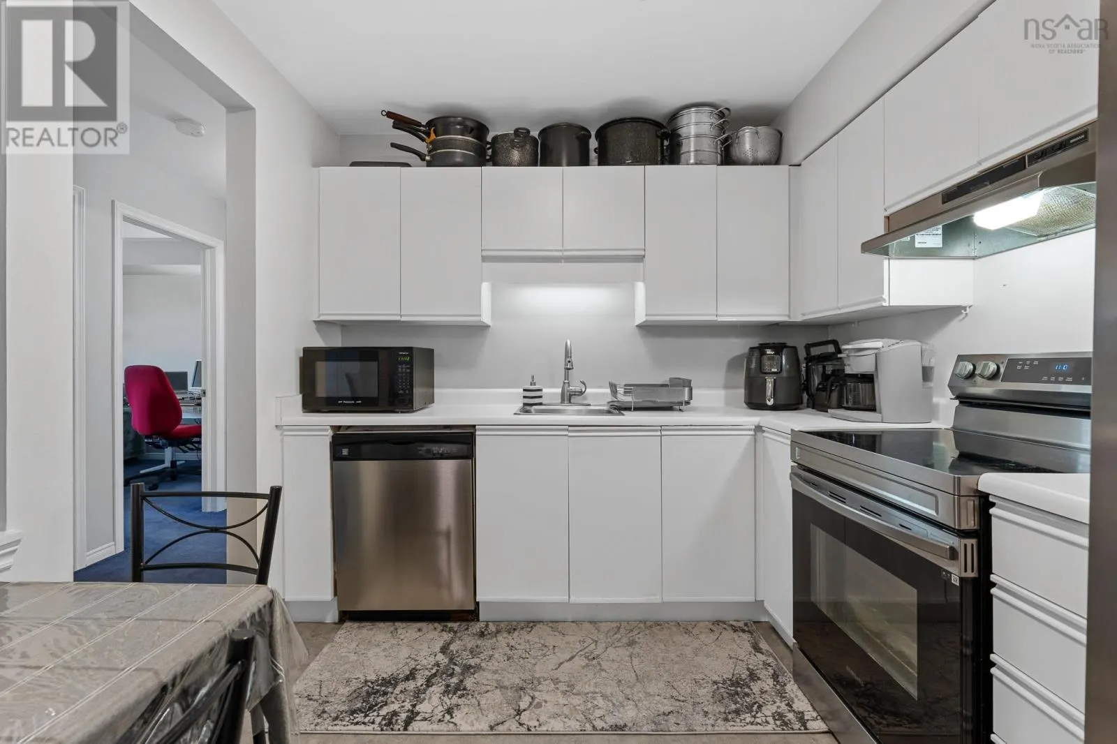 412 93 Kearney Lake Road