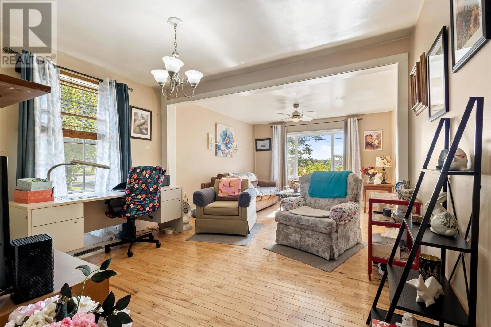 593 College Road
