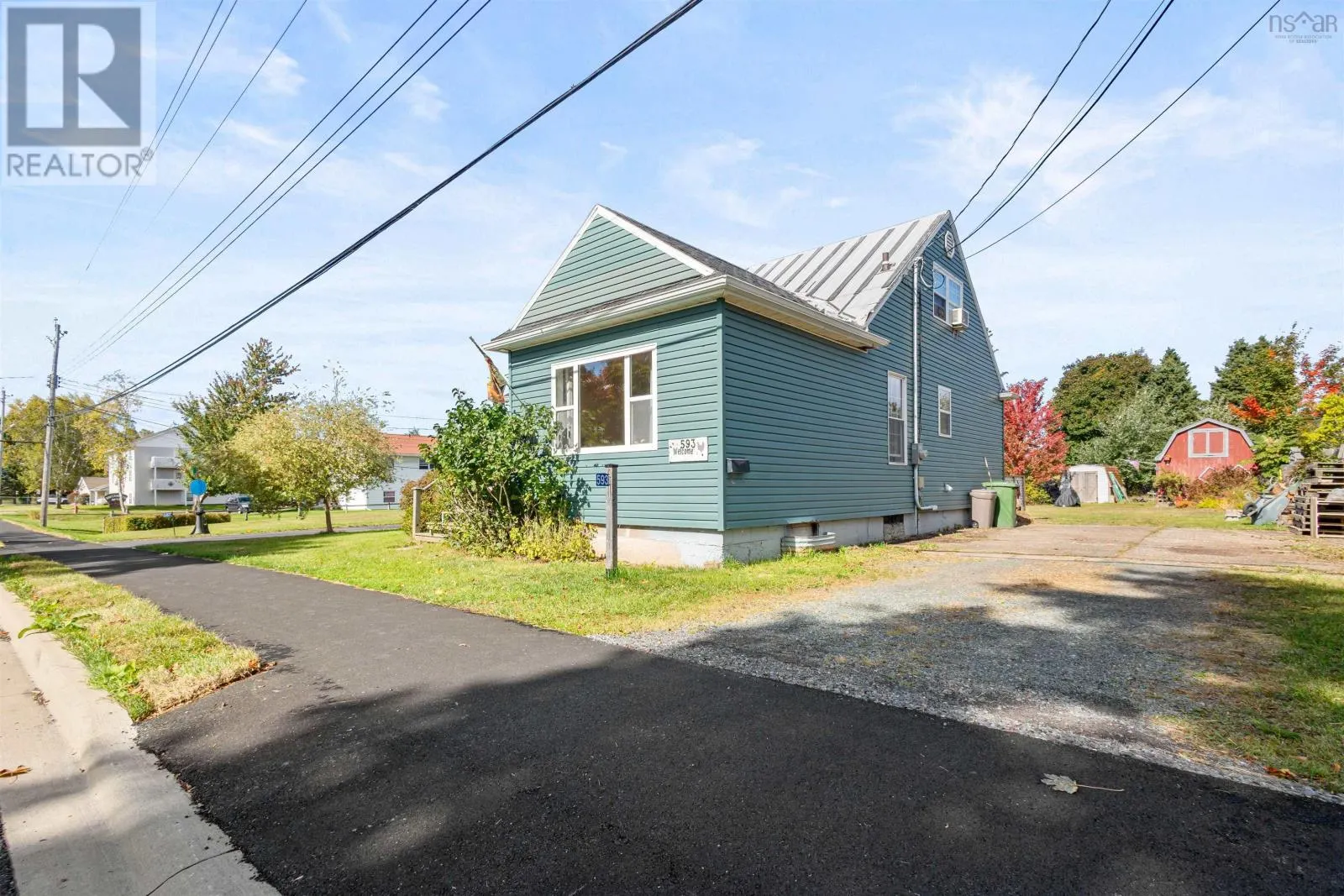593 College Road