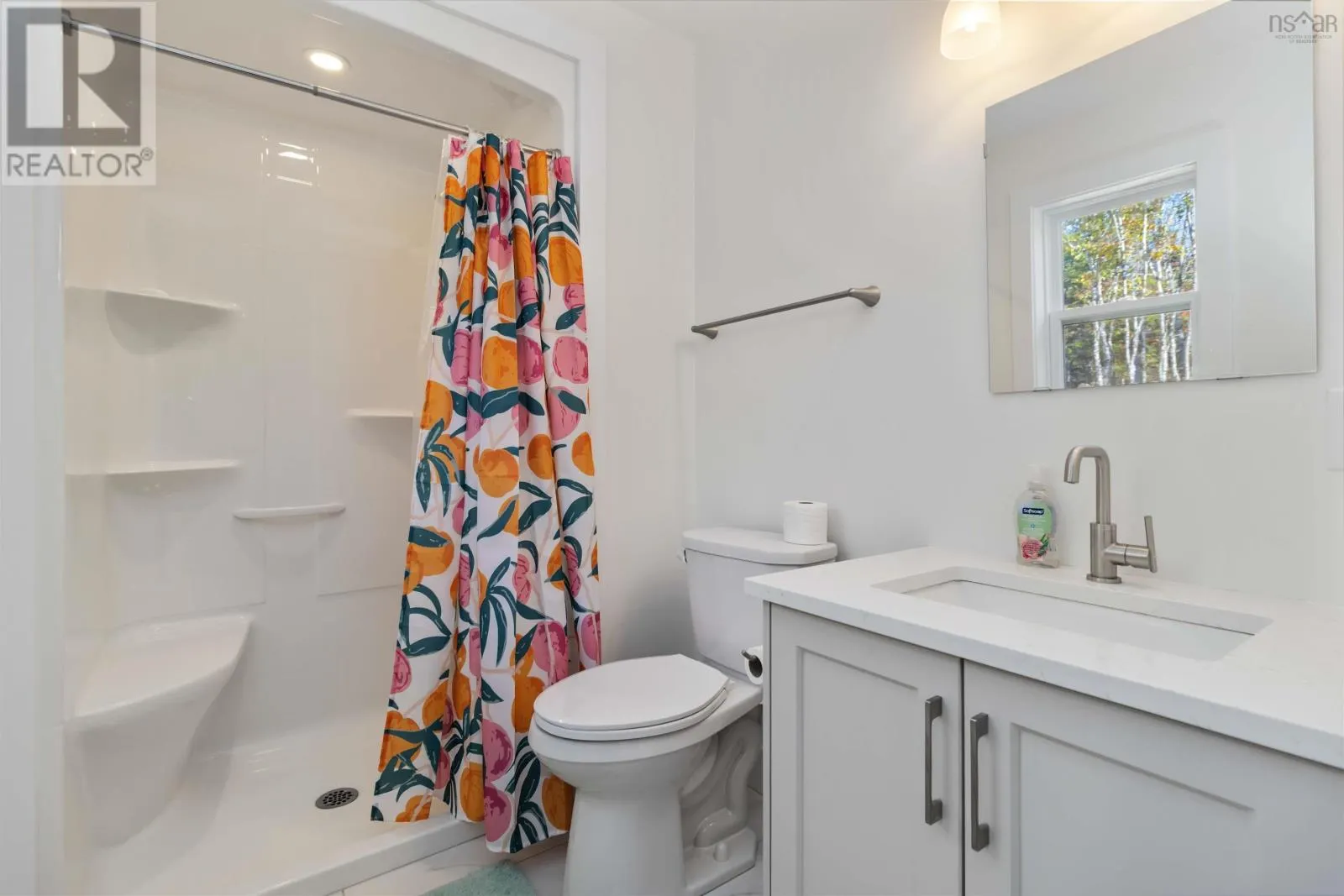 352 East Uniacke Road