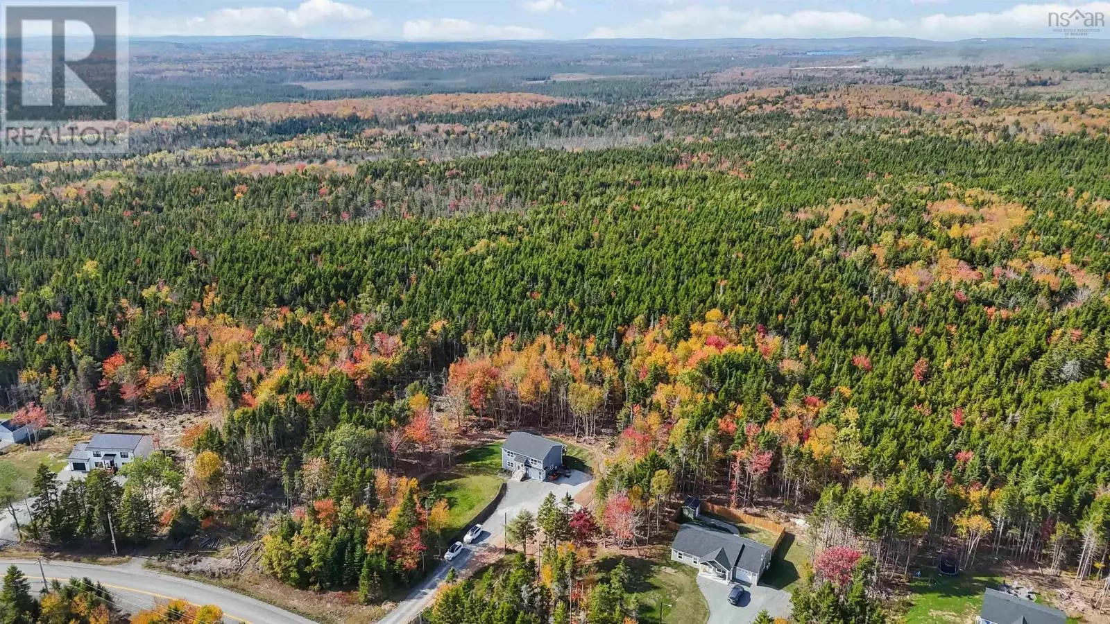 352 East Uniacke Road