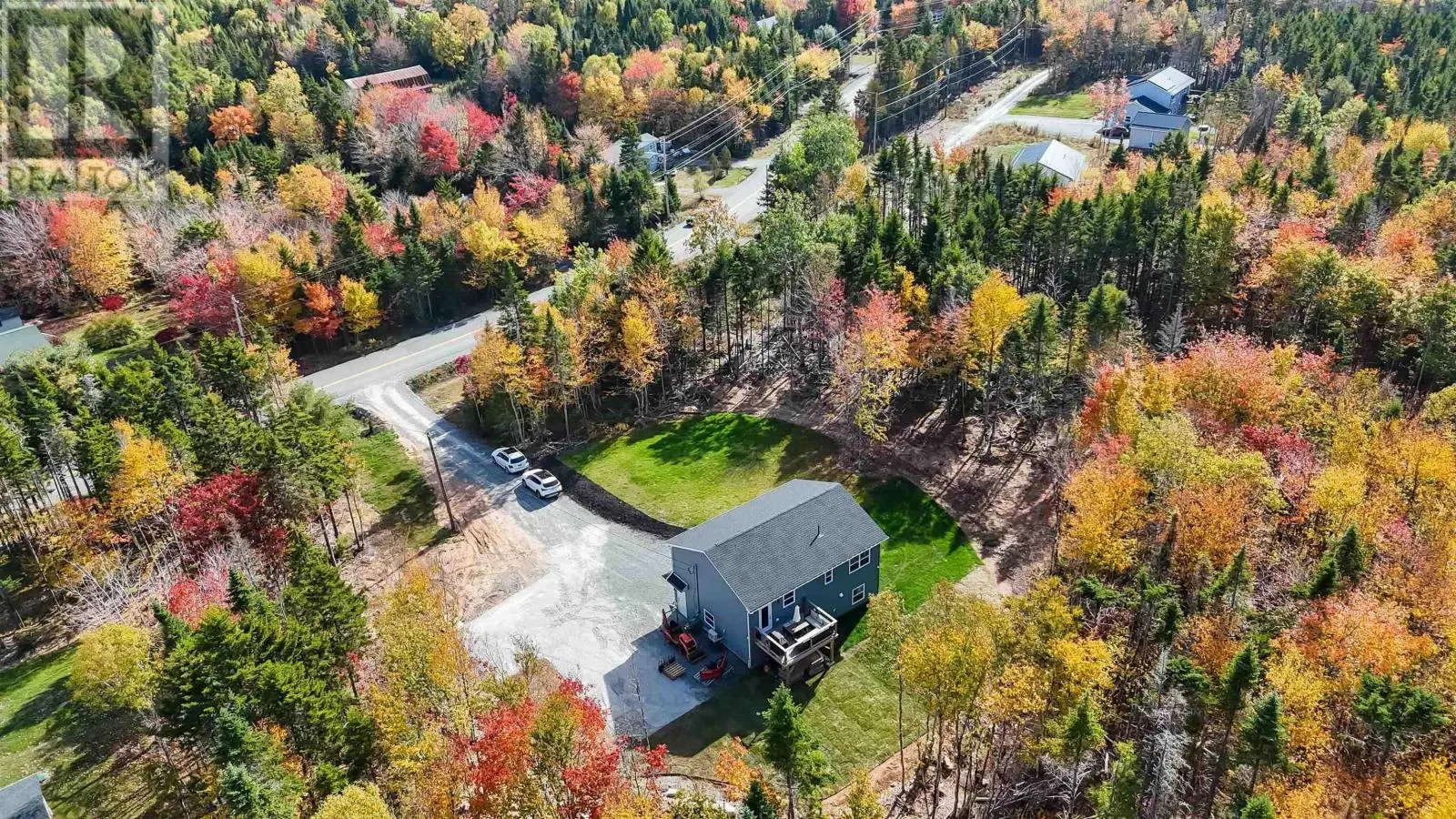 352 East Uniacke Road