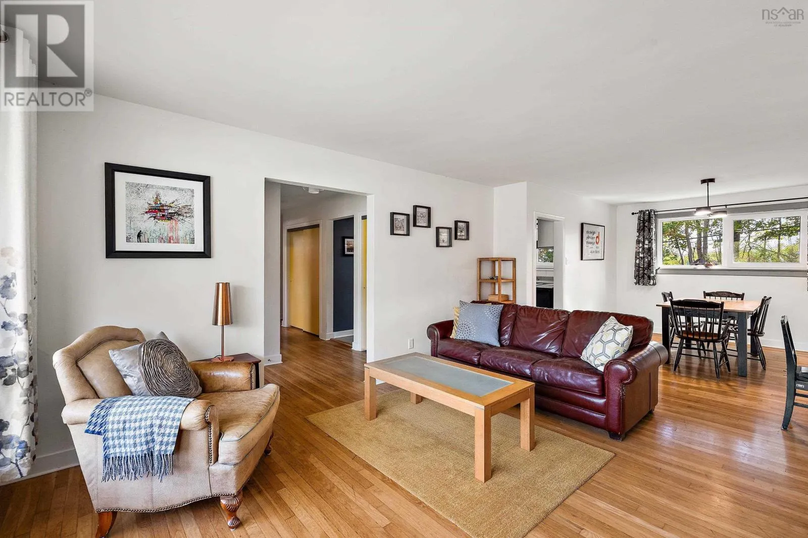 24 Canary Crescent