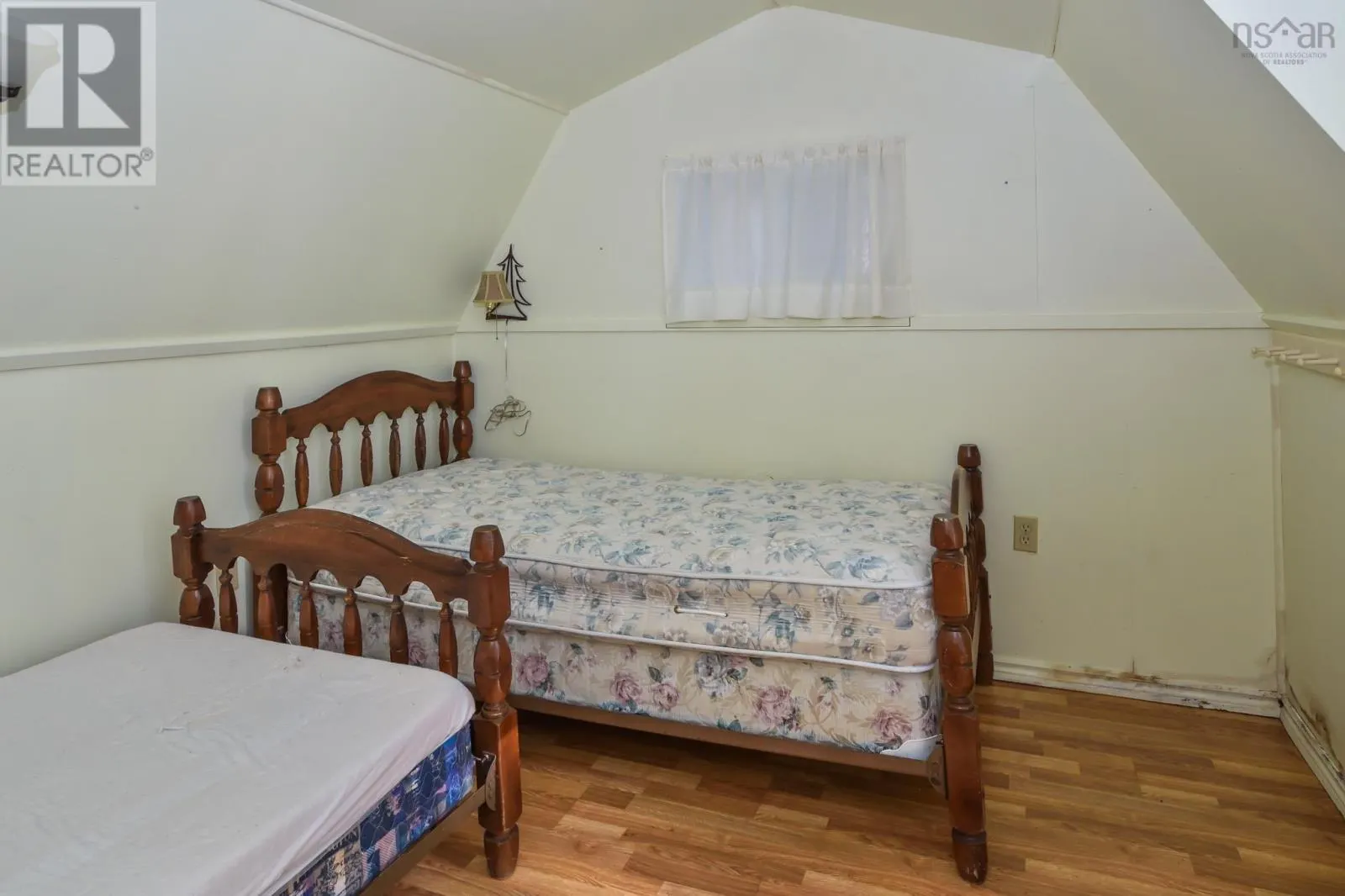 539 Canoe Island Road
