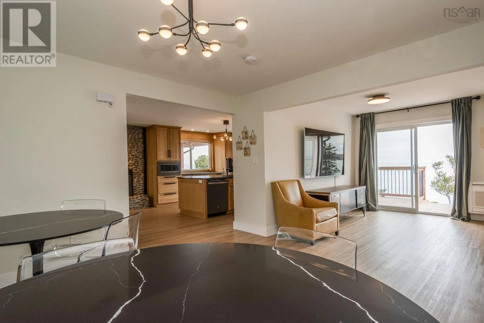 1392 Lighthouse Road