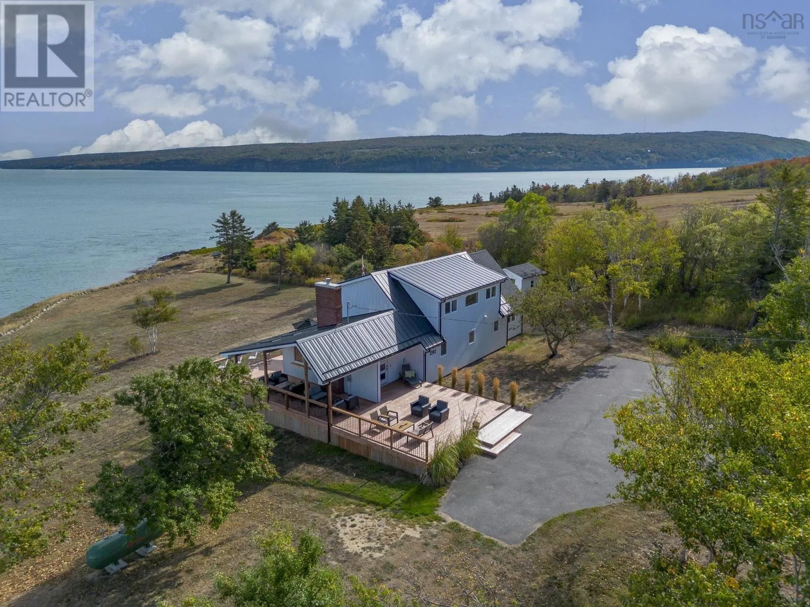 1392 Lighthouse Road