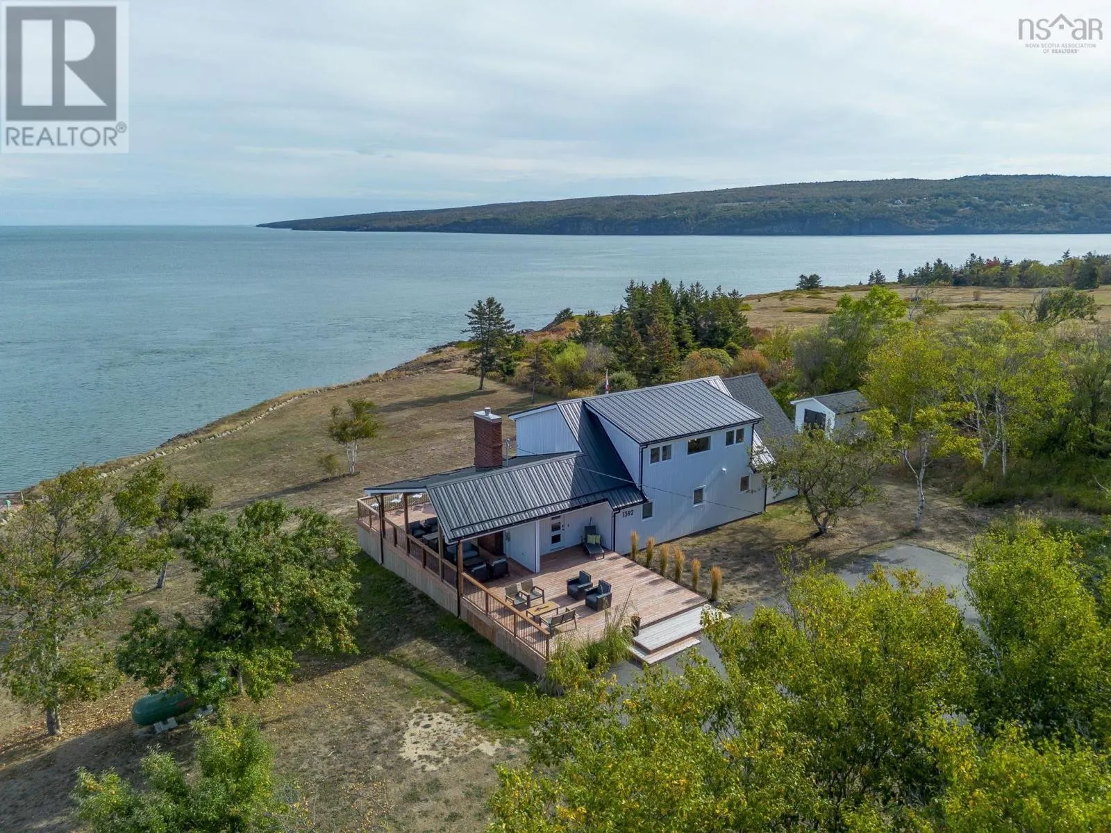 1392 Lighthouse Road