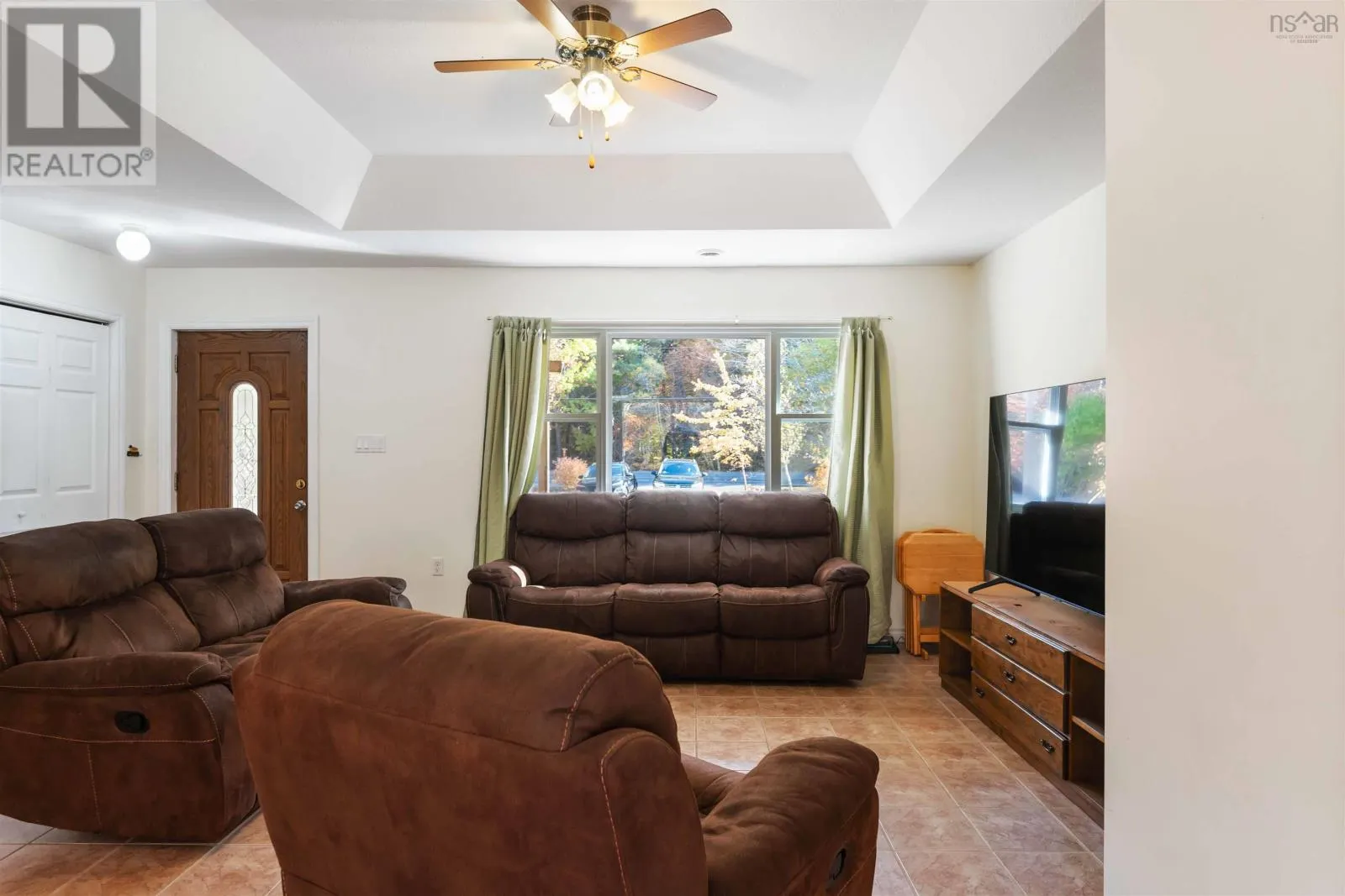 1119 Victoria Road