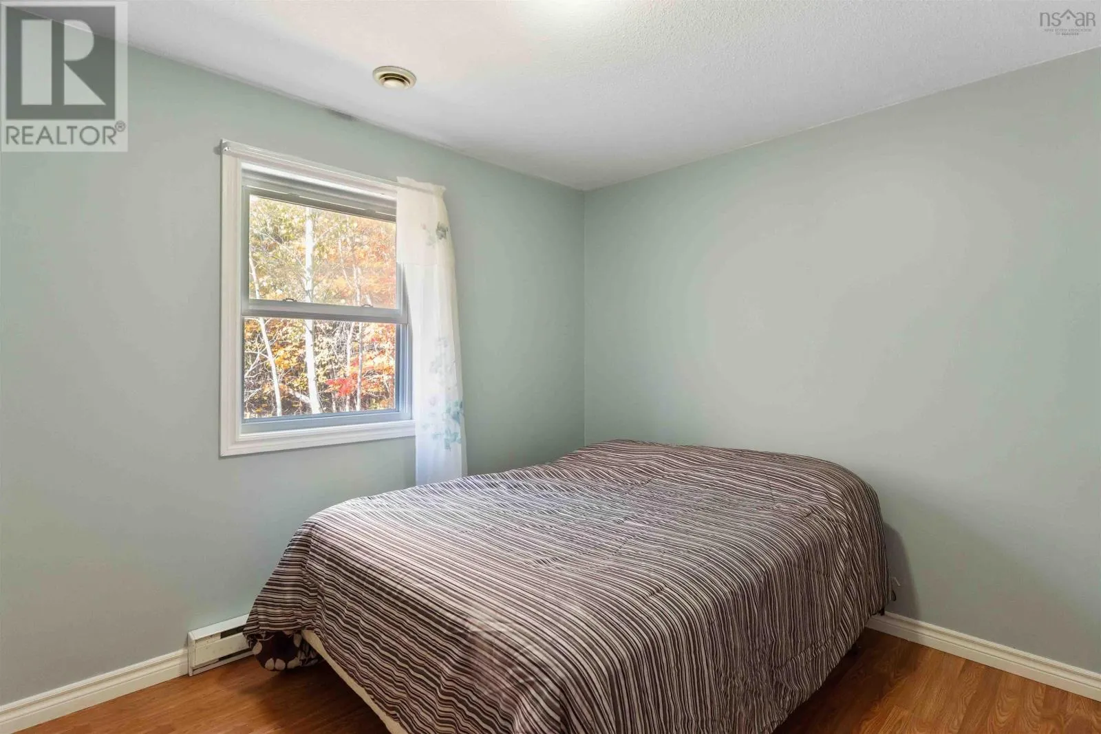 1119 Victoria Road