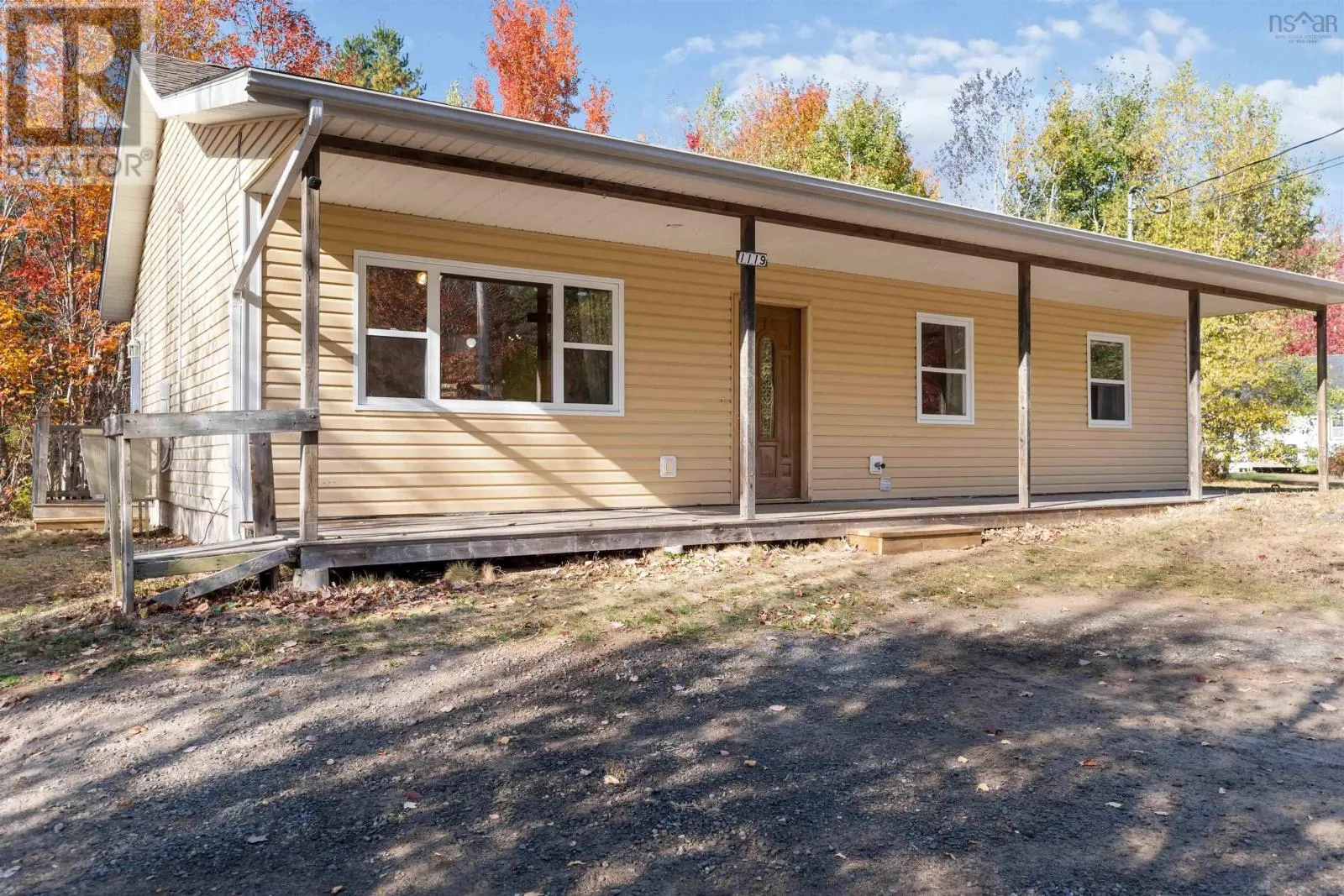 1119 Victoria Road