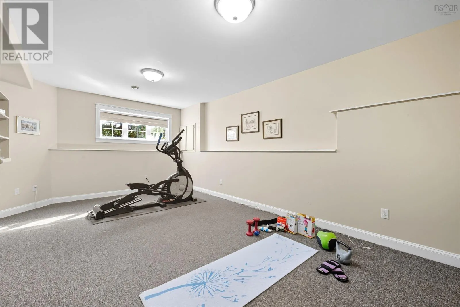 40 GORSEBUD Close