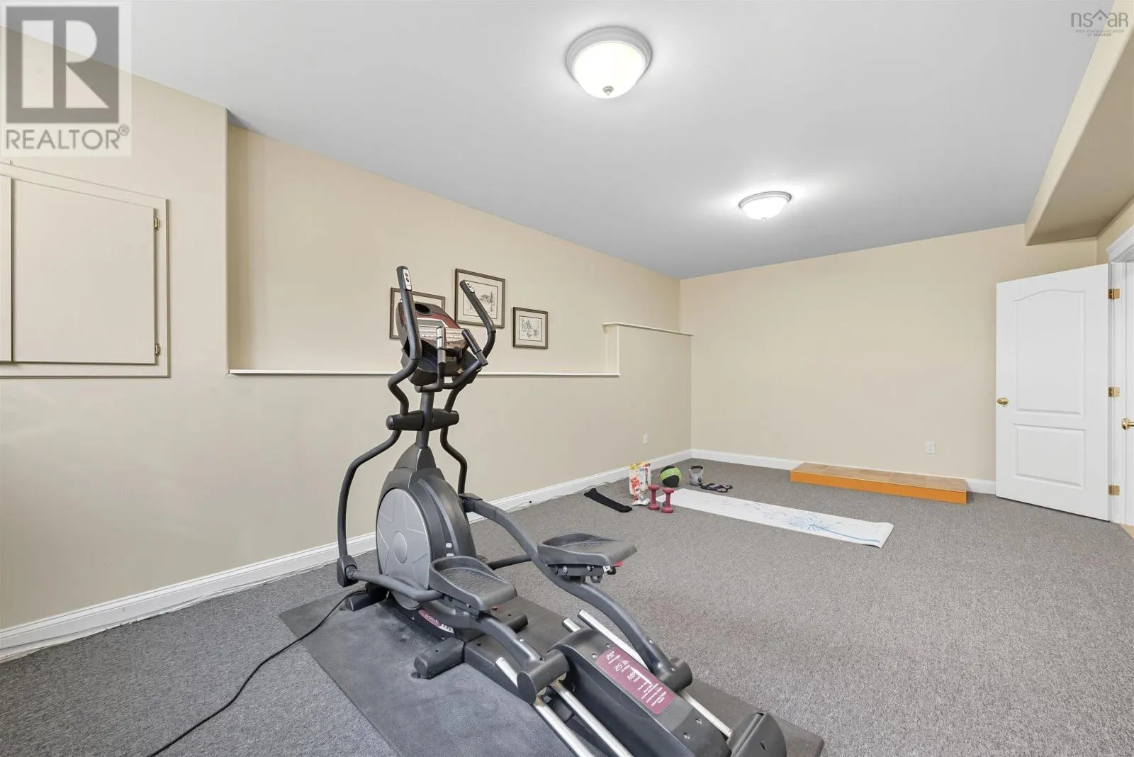 40 GORSEBUD Close