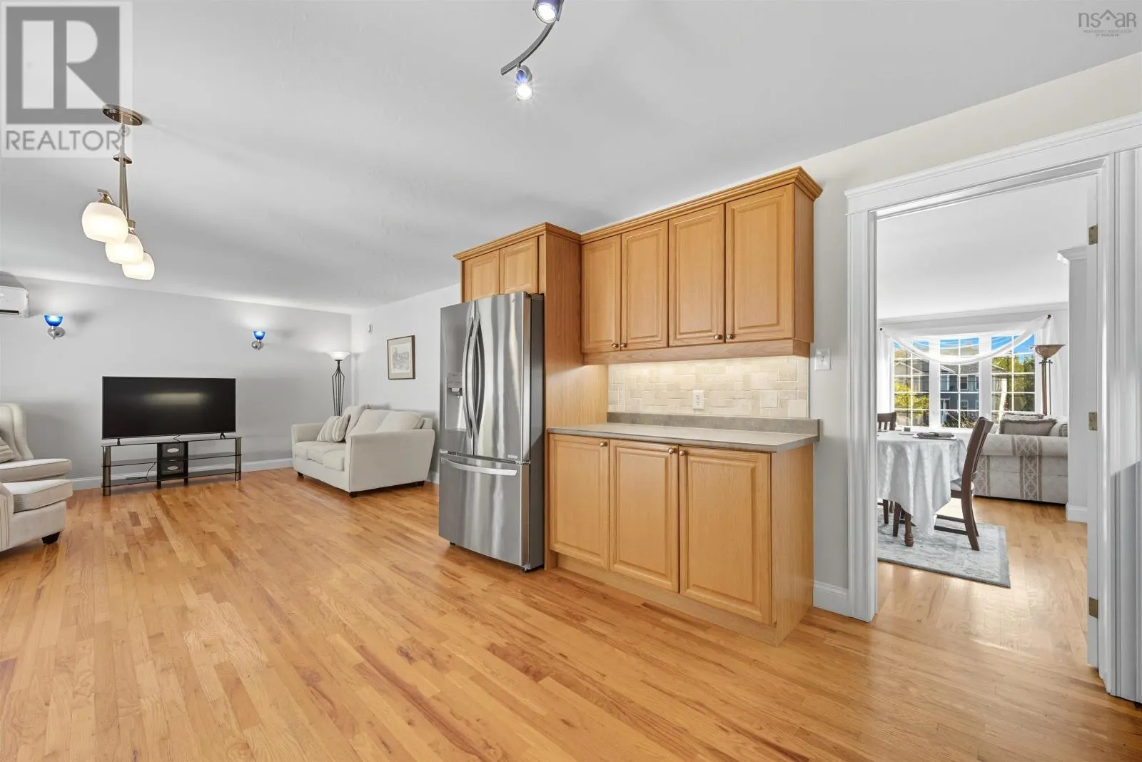 40 GORSEBUD Close