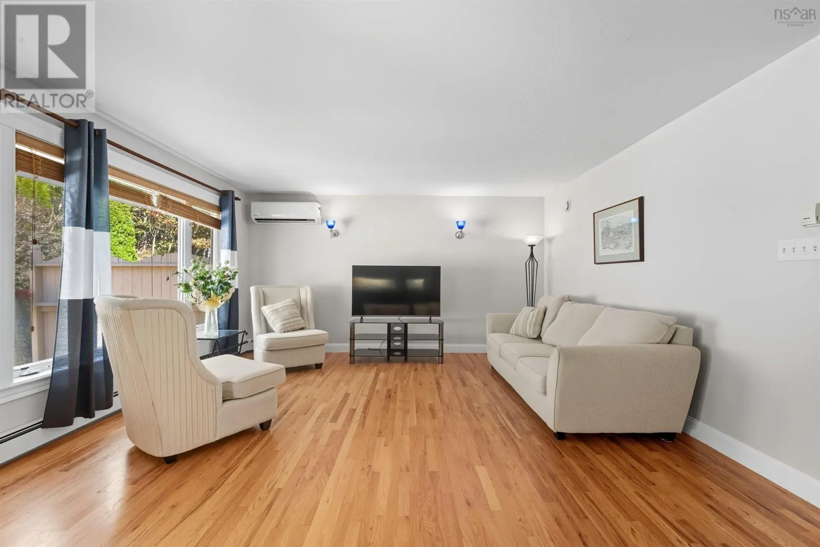 40 GORSEBUD Close