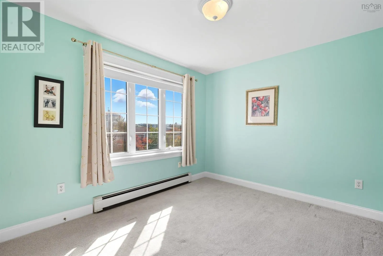 40 GORSEBUD Close