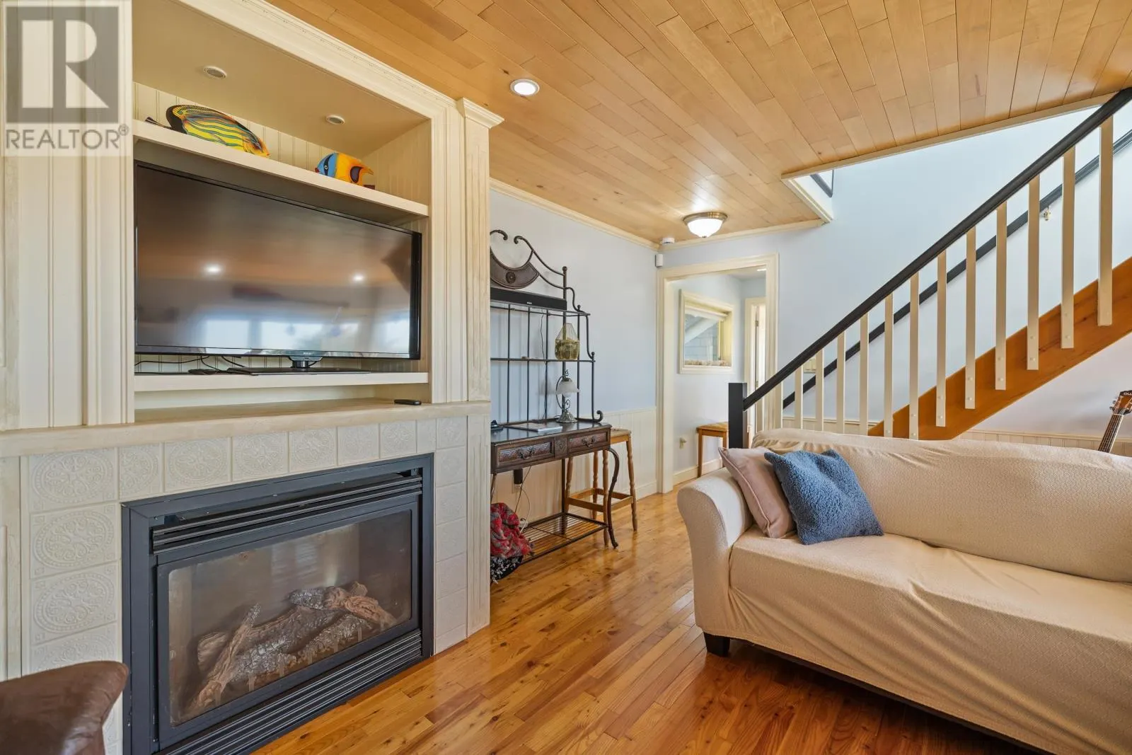 294 Bruce Point Road