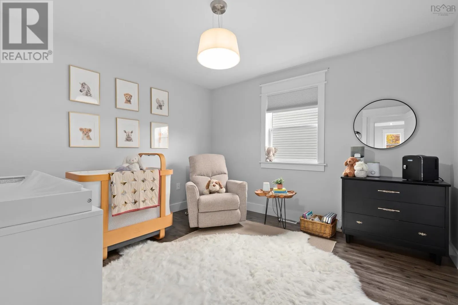 212 Voyageur Way