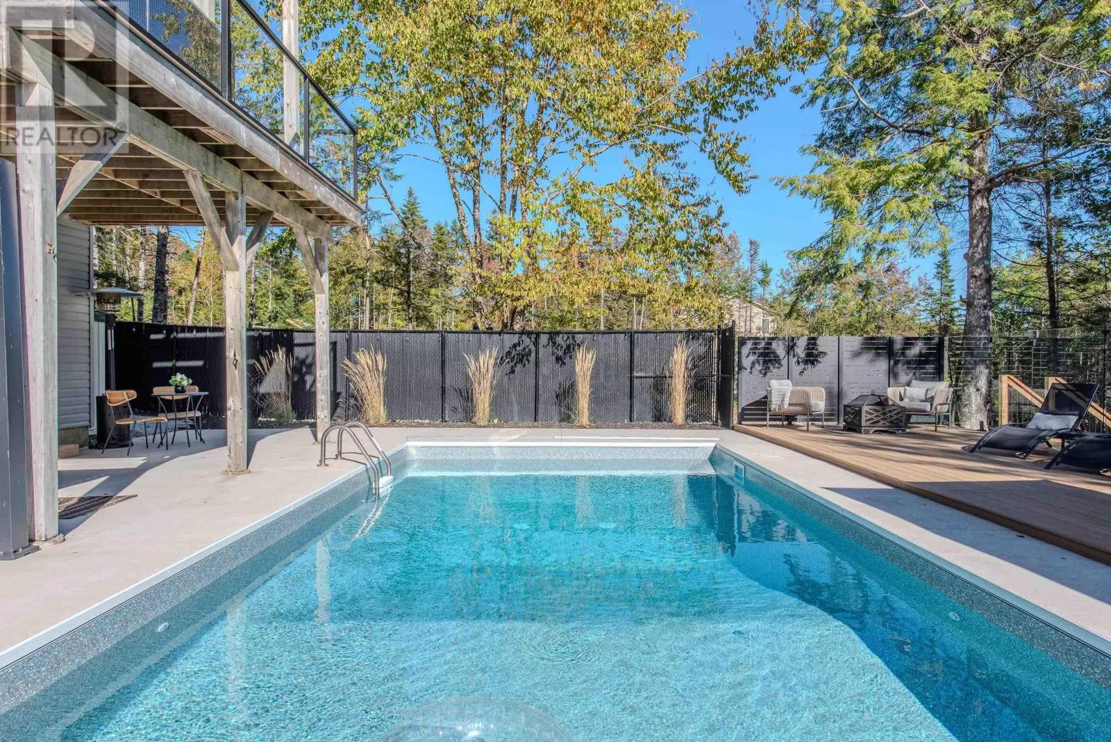 212 Voyageur Way
